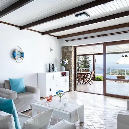 Sleeps 4 Pool Air Con Wifi *