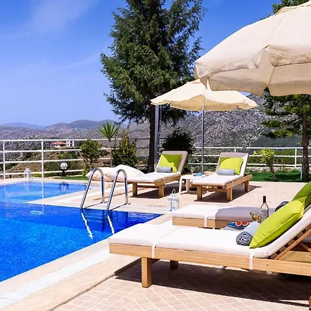 Sleeps 4 Pool Air Con Wifi Villa *